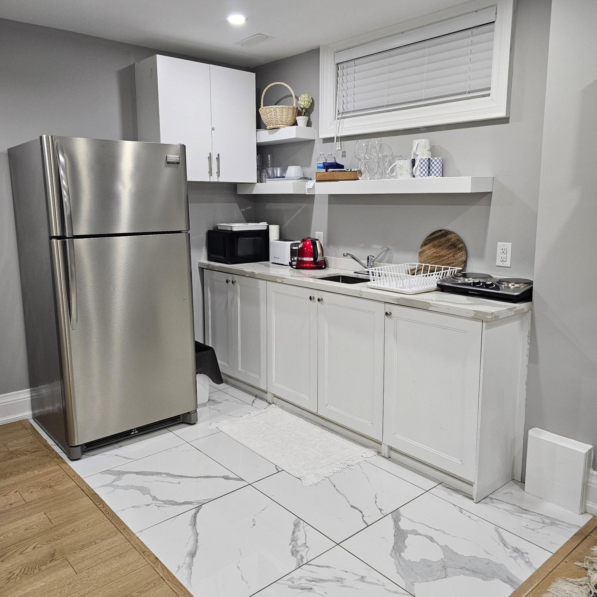 Basement Apartment In Luxury Beach House Toronto Buitenkant foto